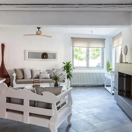 Pristine Seaview , With 5-star Access Villa *